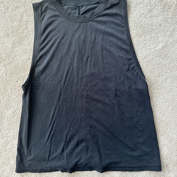 Lululemon tank top - Picture 2 of 3